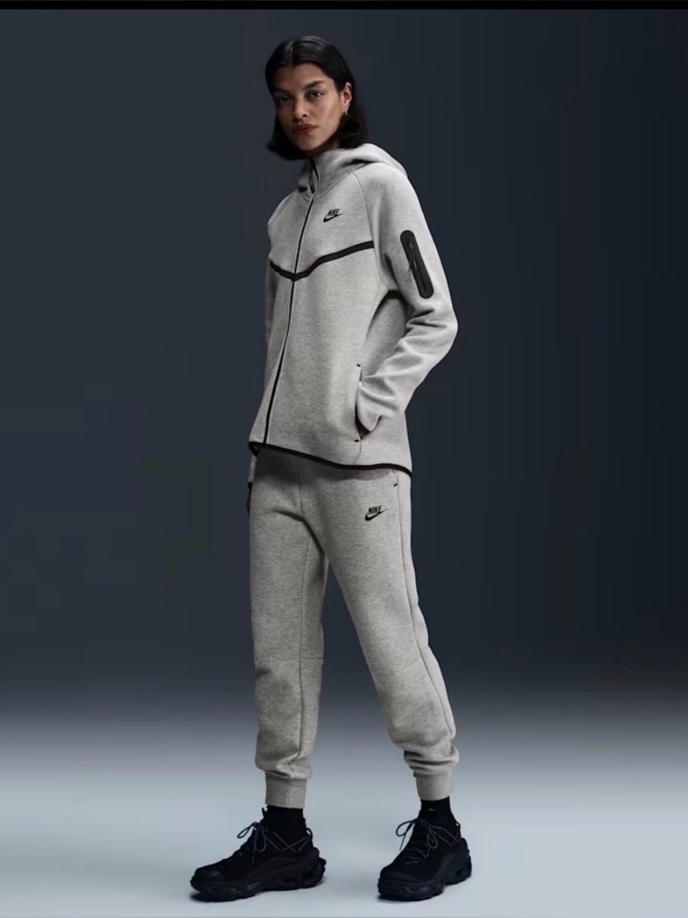 Nike Womens Sportswear Tech Fleece Pants Med Gray Standard Fit Mid Rise Sz S